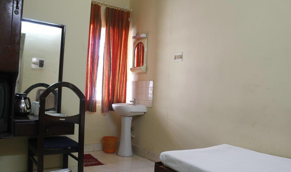 Hotel Regency Thiruvananthapuram Exterior photo